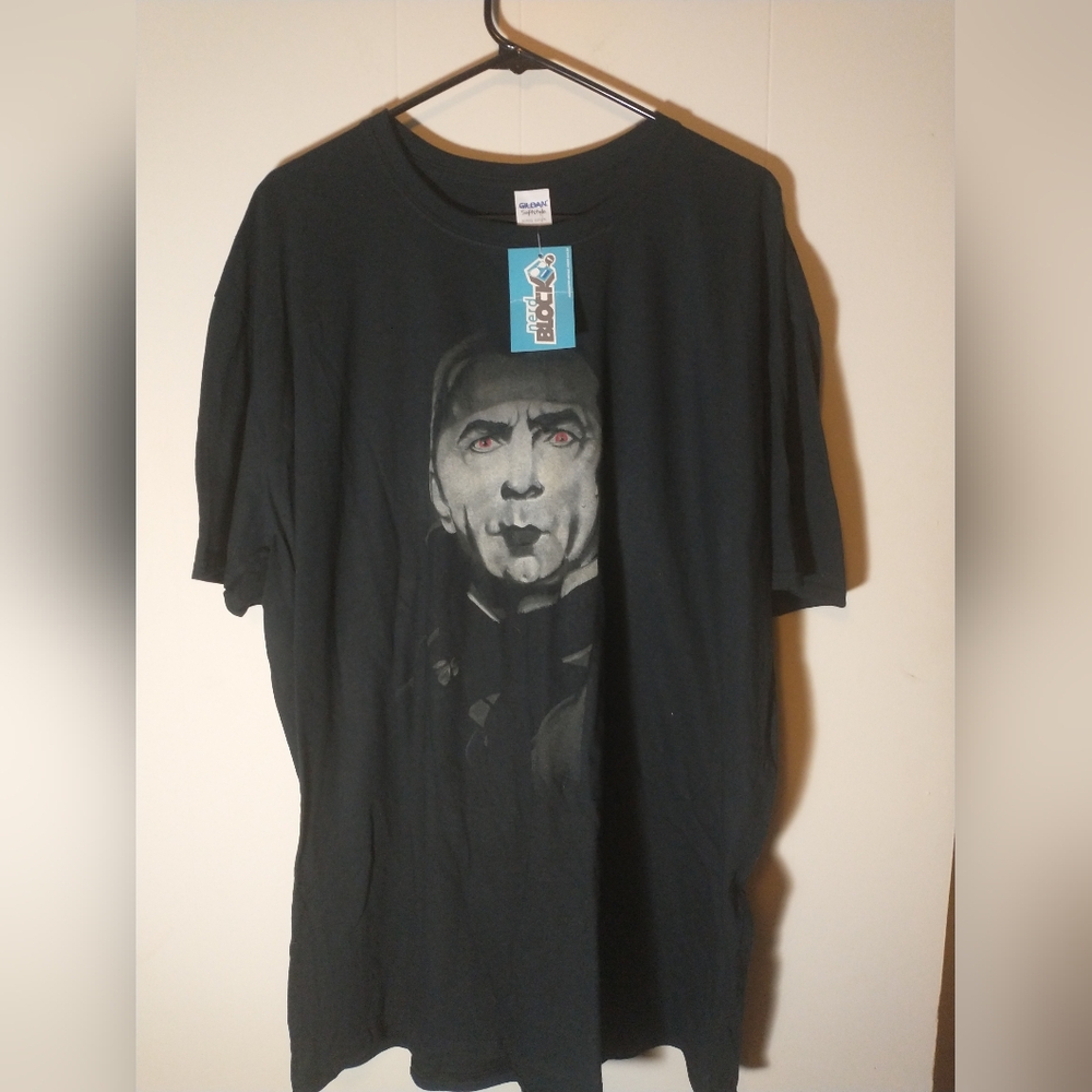 NWT Nerd Block Exclusive (Gildan) Dracula T-Shirt - Size 2XL